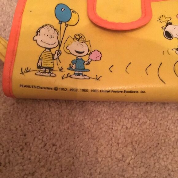 1958 Vintage Rare Yellow Peanuts Wallet with Orange Trim - Picture 2 of 5